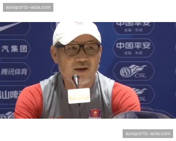 法国足球学院引入新型穿戴设备，用于青少年球员射门动作的生物力学分析